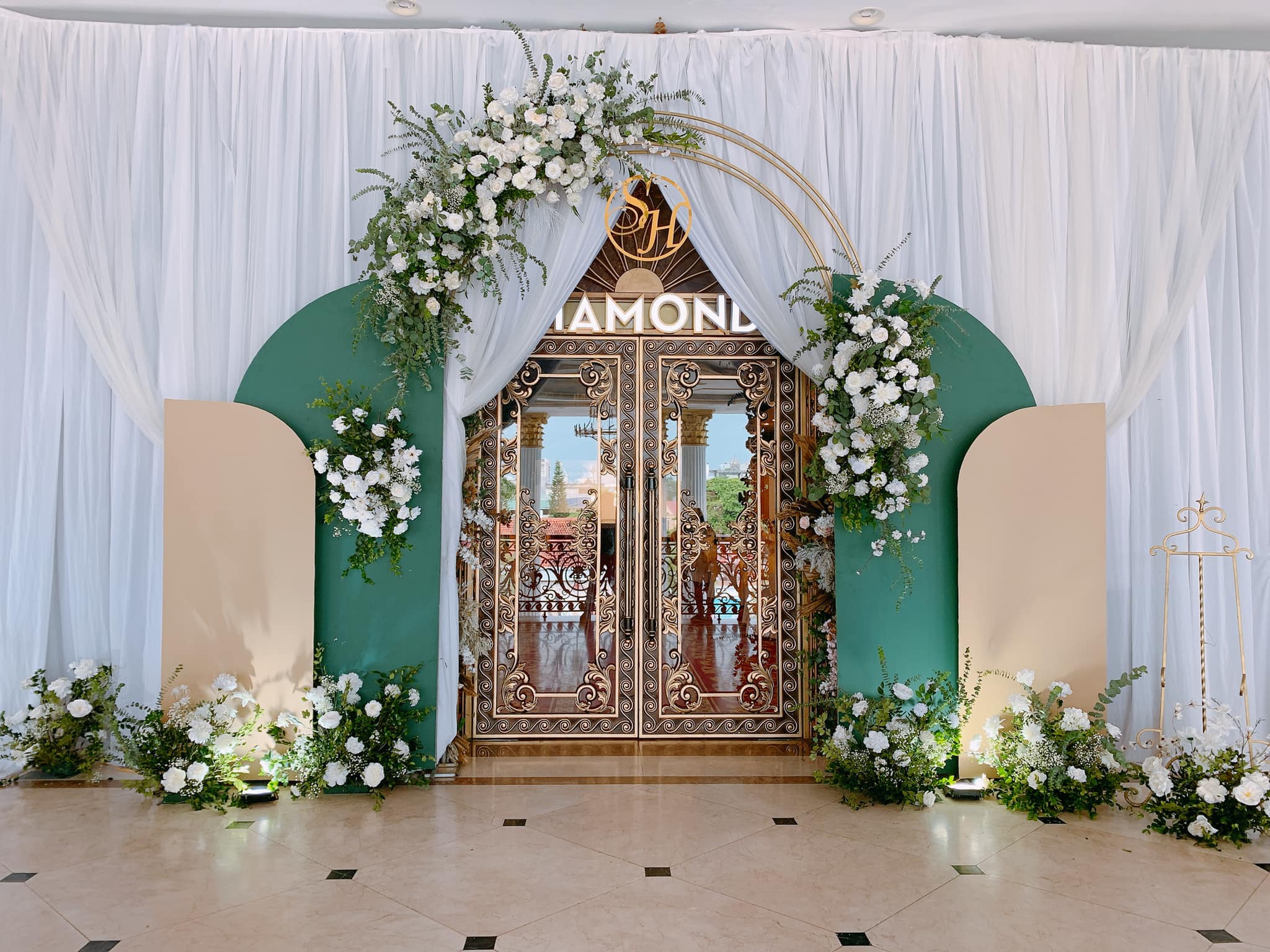 Điểm đến tiệc cưới thanh lịch, thắt chặt tình cảm sắt son cho đôi uyên ương đang chờ ngày trao lời thề ước.